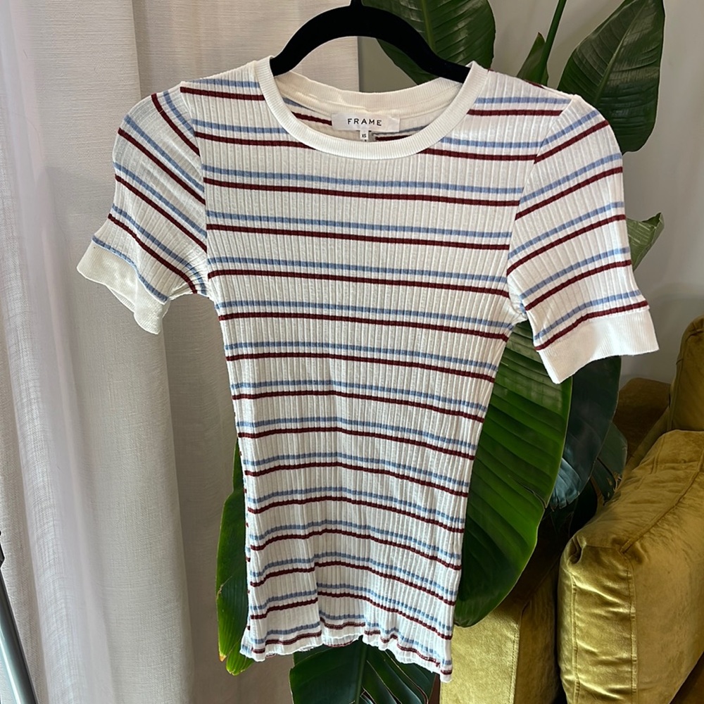 FRAME fitted striped top. Cool French girl style!